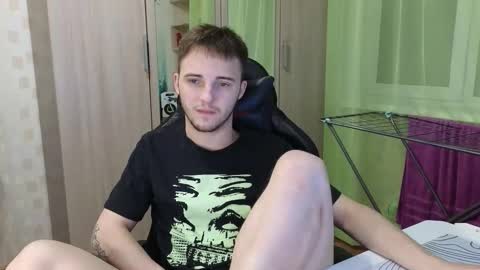 Golden boyyy21 online show from January 13, 3:50 pm