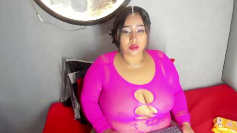 Snapshot of golden_kiss23 chatting on July 9, 6:06 am GoldenKiss online show from July 9, 6:06 am