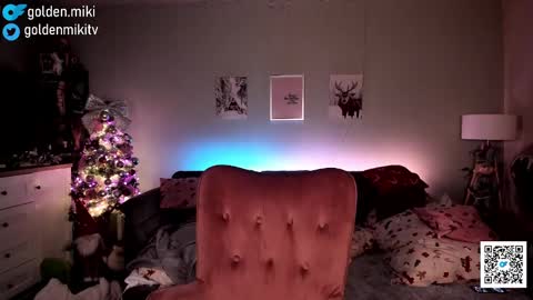 Shy in the streets but a freak in the sheets online show from December 25, 6:20 am