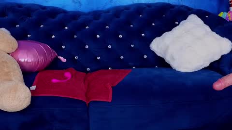 GoldenAmberX online show from January 5, 7:39 pm