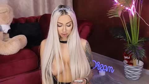 GoldenAmberX online show from February 21, 5:35 am