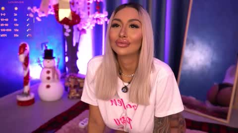 GoldenAmberX online show from December 23, 6:33 am