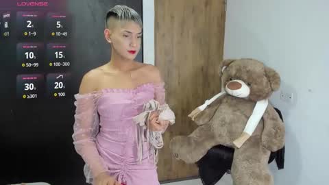 goldenangels1 online show from October 31, 9:27 pm