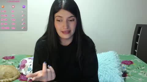 Snapshot of goldencandycotton chatting on October 24, 6:54 am goldencandycotton online show from October 24, 6:54 am