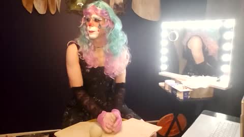 Lilly online show from November 5, 1:55 pm