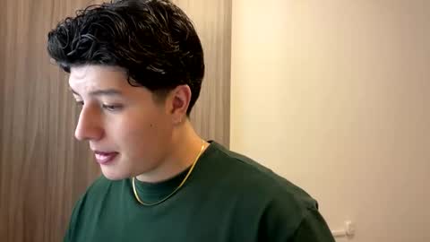 goldenknight33 online show from September 23, 1:58 pm