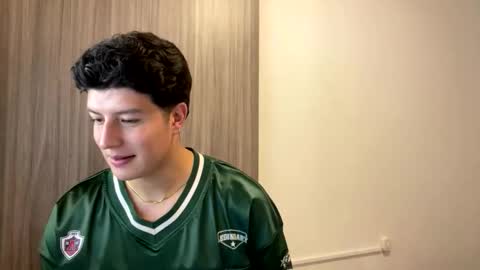 goldenknight33 online show from October 10, 5:34 pm