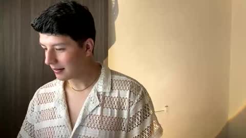 goldenknight33 online show from November 11, 4:40 pm