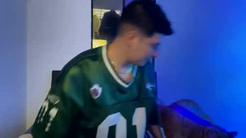 goldenknight33 online show from December 3, 5:00 pm