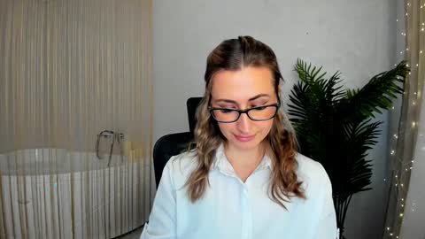 Olivia online show from January 15, 6:43 am