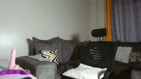 goldiecandy online show from April 11, 4:50 am