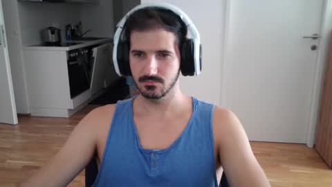 goldnic_10 online show from September 15, 12:38 pm