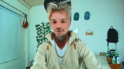 Goldy Loyal93 online show from February 15, 5:48 am