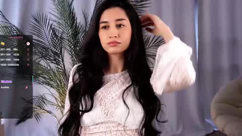 Snapshot of goldygrillz chatting on October 16, 4:24 am angel online show from October 16, 4:24 am