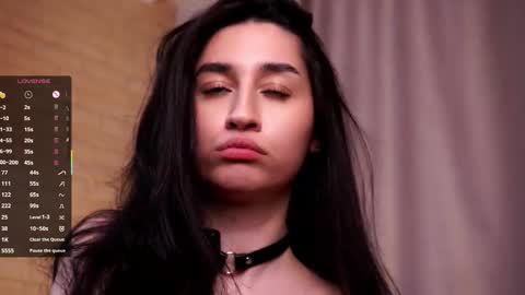 Snapshot of goldygrillz chatting on October 25, 1:18 pm angel online show from October 25, 1:18 pm