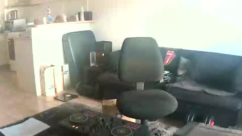 goldyguy011 online show from June 6, 3:22 am