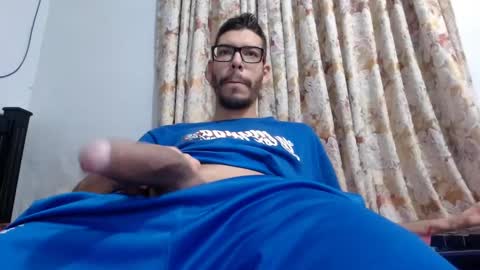 Snapshot of gollfather97 chatting on February 19, 4:00 pm julin Andrs online show from February 19, 4:00 pm