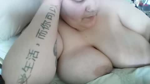 Snapshot of gonzaleznaisha12 chatting on July 24, 8:40 pm gonzaleznaisha12 online show from July 24, 8:40 pm