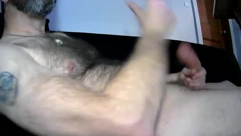 Snapshot of goodboy1979 chatting on February 11, 6:18 am goodboy1979 online show from February 11, 6:18 am