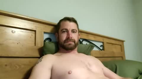 Snapshot of goodgreen35 chatting on October 24, 6:43 am goodgreen35 online show from October 24, 6:43 am