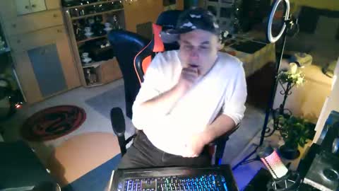 google5001 online show from December 23, 9:07 am