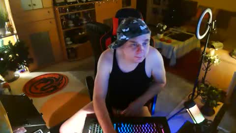 google5001 online show from February 15, 8:27 pm