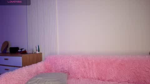 Yulia 24  online show from July 12, 9:39 pm