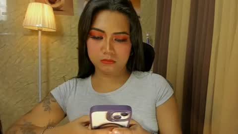 Snapshot of gorgeous_dark_luna chatting on June 26, 6:01 pm RIANA online show from June 26, 6:01 pm