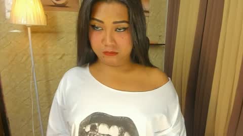 Snapshot of gorgeous_dark_luna chatting on July 26, 6:04 pm RIANA online show from July 26, 6:04 pm