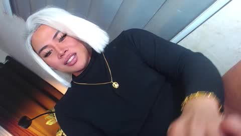 Samantha online show from February 4, 9:53 pm