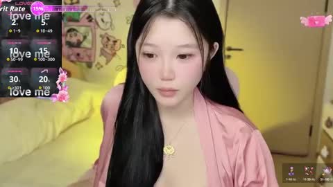 gorgeous girl33 online show from October 4, 6:00 am