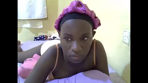Snapshot of gorgeous_maya1 chatting on May 12, 8:44 am gorgeous_maya1 online show from May 12, 8:44 am