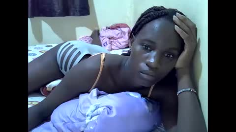 Snapshot of gorgeous_maya1 chatting on June 7, 11:36 am gorgeous_maya1 online show from June 7, 11:36 am