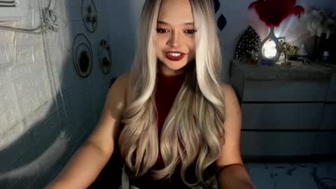 Snapshot of gorgeousamandarose chatting on December 24, 7:28 am Amanda rose online show from December 24, 7:28 am
