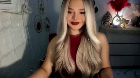 Snapshot of gorgeousamandarose chatting on December 27, 2:14 am Amanda rose online show from December 27, 2:14 am