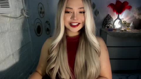Snapshot of gorgeousamandarose chatting on January 6, 1:42 am Amanda rose online show from January 6, 1:42 am