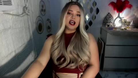 Snapshot of gorgeousamandarose chatting on January 6, 5:41 am Amanda rose online show from January 6, 5:41 am