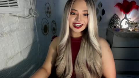 Snapshot of gorgeousamandarose chatting on January 6, 8:46 am Amanda rose online show from January 6, 8:46 am