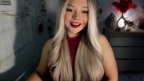 Snapshot of gorgeousamandarose chatting on January 10, 11:50 pm Amanda rose online show from January 10, 11:50 pm