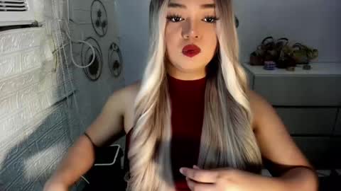 Snapshot of gorgeousamandarose chatting on September 17, 12:56 am Amanda rose online show from September 17, 12:56 am