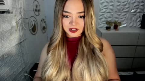 Snapshot of gorgeousamandarose chatting on September 25, 2:26 am Amanda rose online show from September 25, 2:26 am