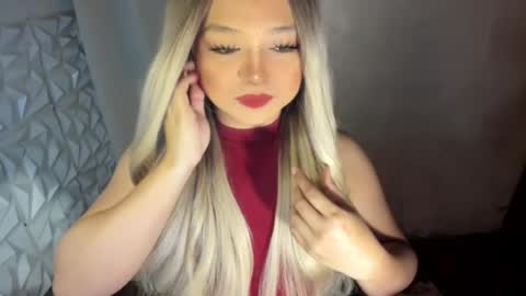 Snapshot of gorgeousamandarose chatting on July 17, 3:35 am Amanda rose online show from July 17, 3:35 am