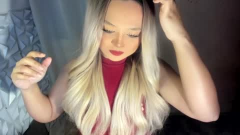 Snapshot of gorgeousamandarose chatting on July 23, 4:32 am Amanda rose online show from July 23, 4:32 am
