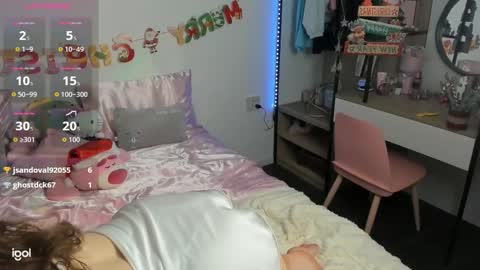 Snapshot of gorgeousline chatting on December 4, 2:32 am gorgeousline online show from December 4, 2:32 am