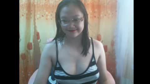 Snapshot of gorgeousmama chatting on September 21, 1:29 am gorgeousmama online show from September 21, 1:29 am