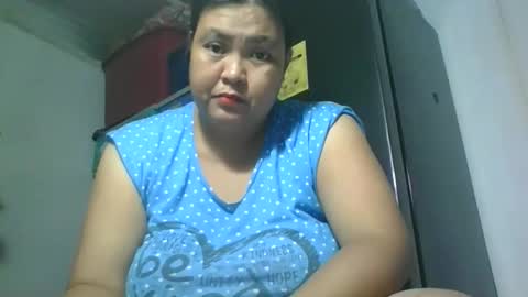 gorgeousselenaxx online show from October 17, 7:55 am