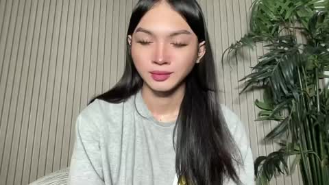 D I A N A online show from April 21, 6:23 pm