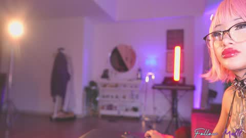 sophie  Special celebration a the beach 300k followers 3011 and 0112   online show from September 26, 10:25 pm