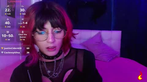 goth_minerva online show from October 22, 1:44 pm