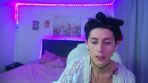 goth_minerva online show from April 18, 1:48 pm